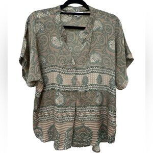 ✨ Guru Silk Paisley Top